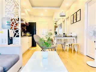 Ngộp tiền bán ch 9 view aparrtment 2pn  2wc sổ hồng tầng 6 tiện ích đầy đủ