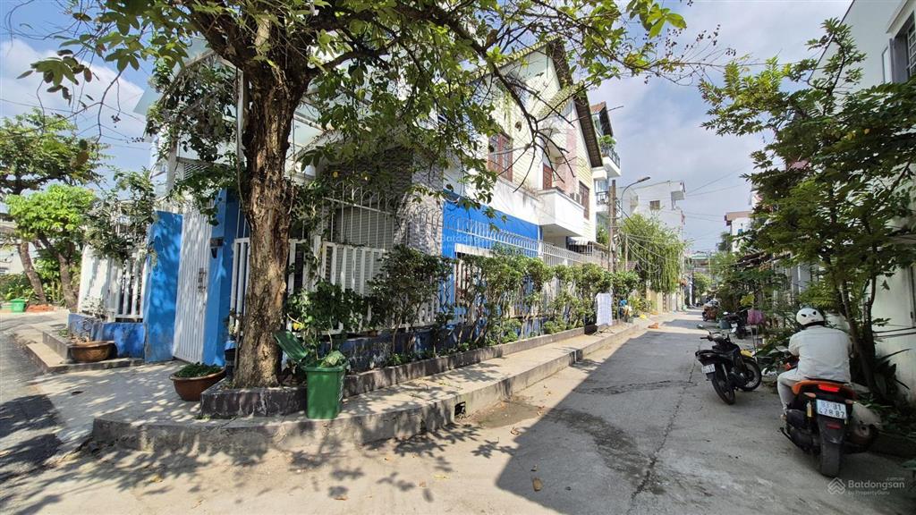 Vị trí đẹp  ngay đại học luật  hbc nhà 4 tầng  hẻm nhựa 6m  5,5 x 16 (88m2)  chỉ 10,5 tỷ tl