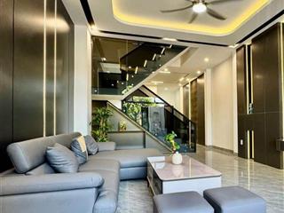Trần kế xương, p.7 , phú nhuận  nhà đẹp 2 tầng 44m2 mà chỉ 3.1 tỷ, có thật 100% chính chủ không ảo