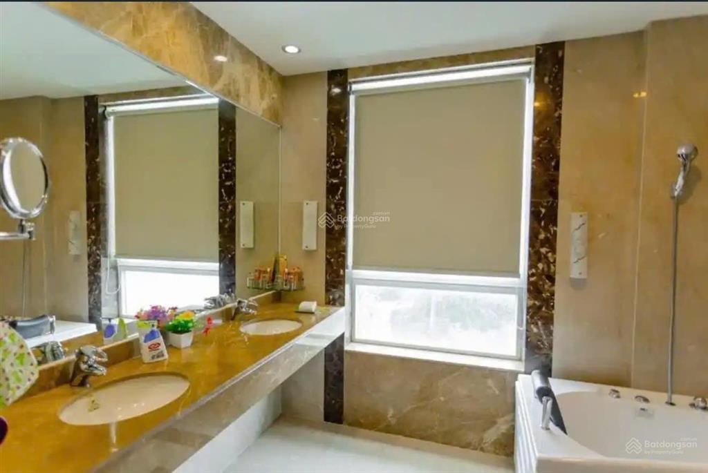 Chính chủ bán khách sạn a25 số 180182184 nguyễn trãi, p. bến thành, quận 1. giá 265 tỷ tl