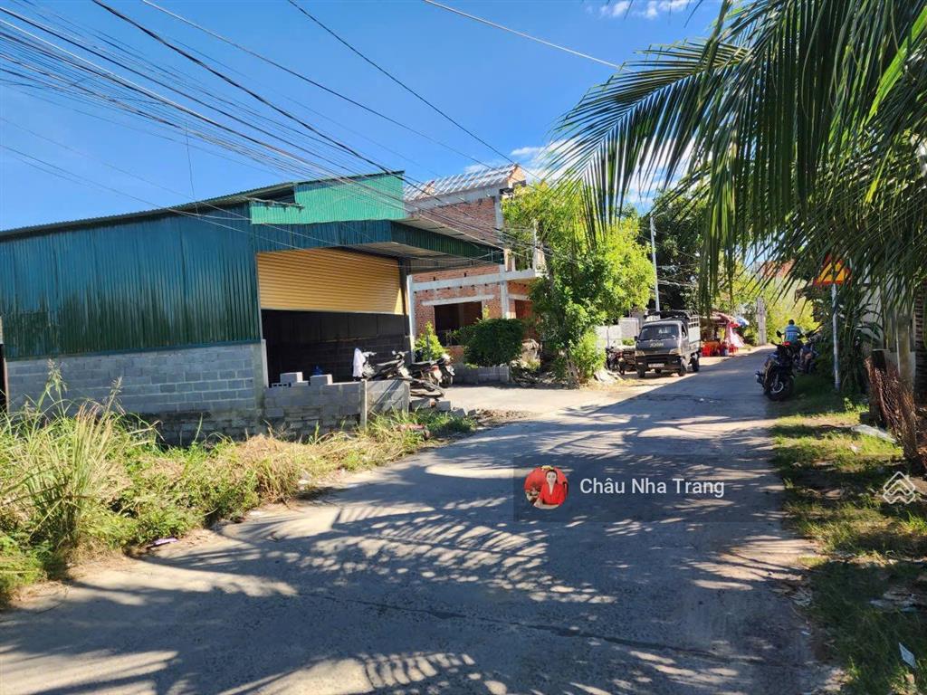 Bán đất tặng nhà xưởng diên an. dt 156m2 chỉ 3tỷ239