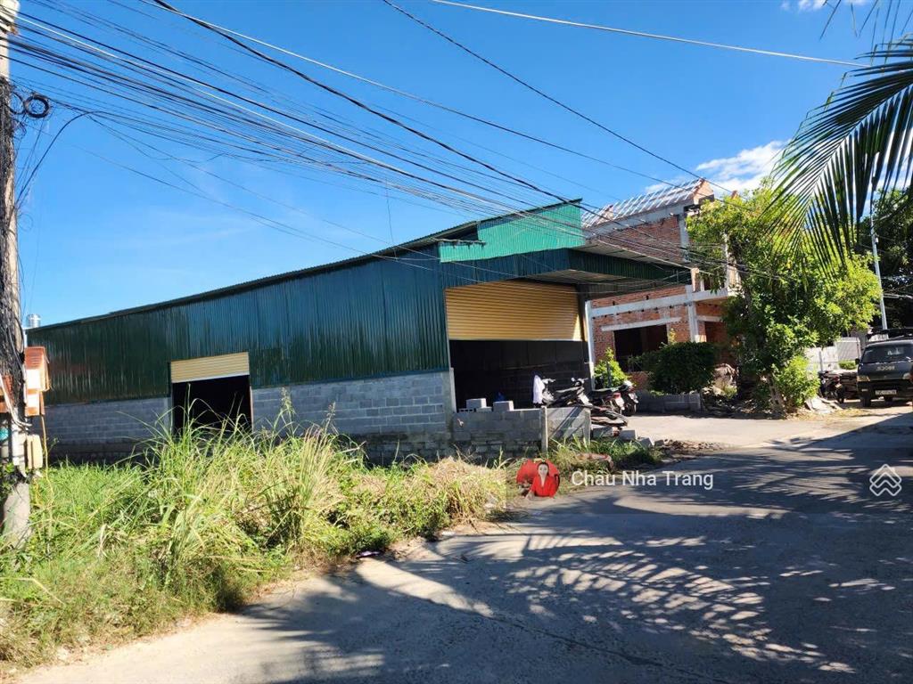 Bán đất tặng nhà xưởng diên an. dt 156m2 chỉ 3tỷ239