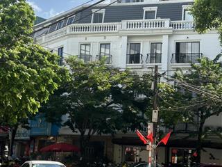 Cho thuê 2 tầng mặt phố để kinh doanh