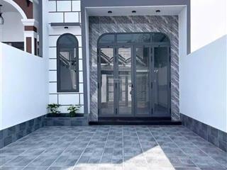 Nhà cấp 4  giá 770tr sổ hồng riêng