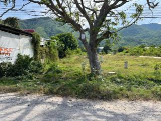 Ngang 8m nở hậu 8,5m hai mặt tiền đường rộng 13m full thổ cư, cạnh sân golf diamond bay nha trang