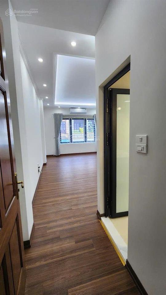 Bán nhà hoàng quốc việt 62m x 6 tầng thang máy phân lô ô tô tránh kinh doanh 26.5 tỷ