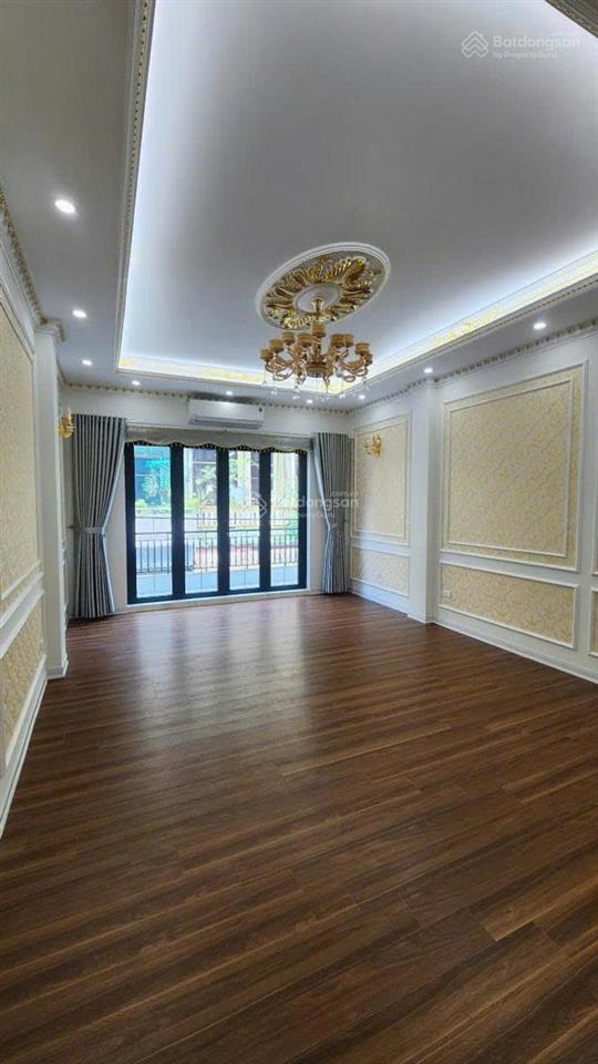 Bán nhà hoàng quốc việt 62m x 6 tầng thang máy phân lô ô tô tránh kinh doanh 26.5 tỷ