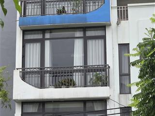 Chính chủ cầu giấy ô tô vào nhà. 20m ra đường to.