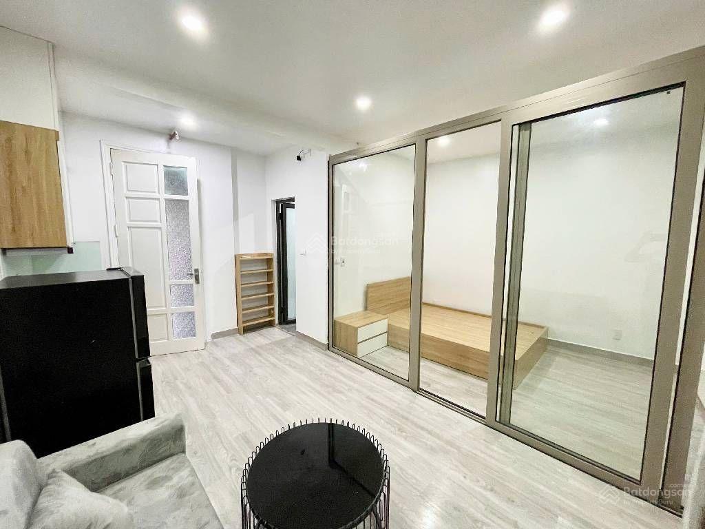 Vip cầu giấy  5 tầng ô chờ thang máy  dòng tiền ổn định  ở sướng cho thuê lời