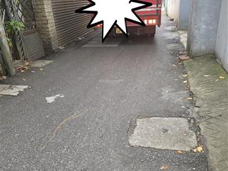 Vip cầu giấy  5 tầng ô chờ thang máy  dòng tiền ổn định  ở sướng cho thuê lời