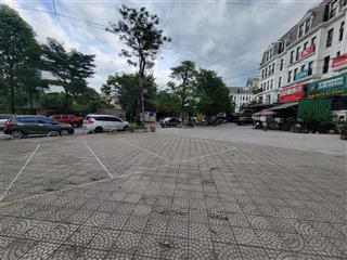 Cho thuê liền kề vỉa hè 30m kđt mới đại kim nguyễn xiển  dt 90m, 5 tầng giá 28tr