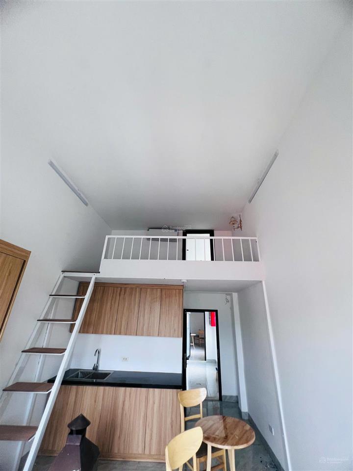 Ccmn 6 tầng thang máy  lô góc  cách 1 nhà ra phố  đầy đủ giấy phép  10 phòng khép kín