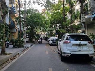 Nhà phân lô oto tránh đầm trấu kđt dân trí cao qh ổn định vỉa hè rộng rãi cây xanh thoáng đãng