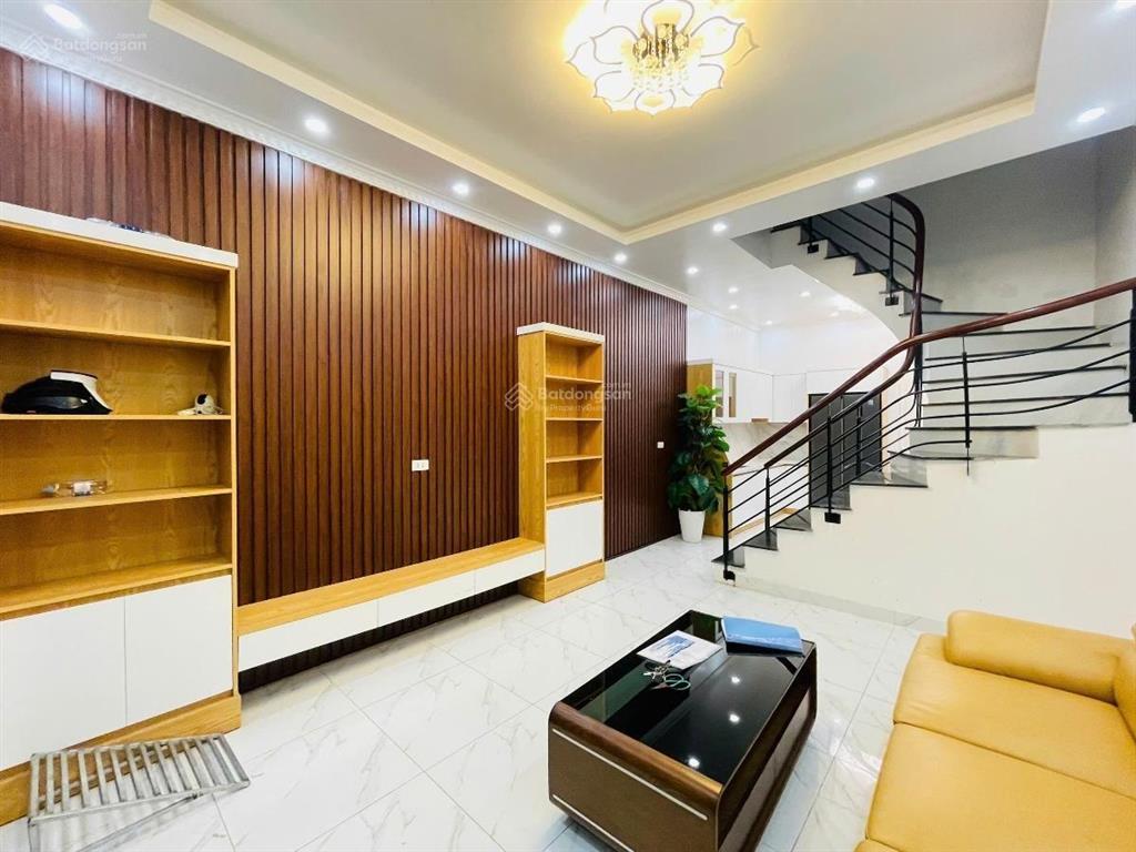 Siêu hiếm lò đúc 10m ra mặt phố, quy hoạch ổn định, đầy đủ công năng về ở ngay 26m2 4t chỉ 6.8 tỷ