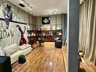 Bán nhà mặt phố khu cát linh đống đa. dt 30m2, 5 tầng mt 7,6m  giá 15,1 tỷ kinh doanh tốt