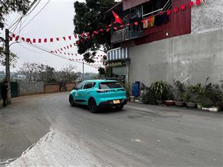 Chủ cần bán gấp nhà diện tích 80m x2 tầng ô tô đỗ vào nhà. tại xã đông yên quốc oai hà nội