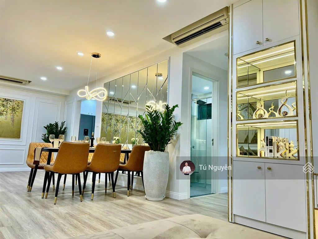 Chính chủ bán căn 2 phòng ngủ, 56m2 283 khương trung. giá 5 tỷ