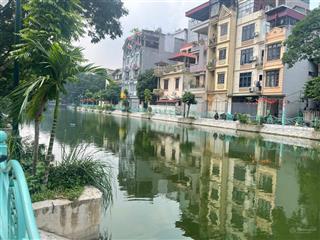 Bán nhà view hồ quan nhân 3 mặt thoáng ô tô vào nhà