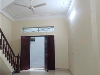 Bán nhà 3 tầng 34m cổ bi, gia lâm hướng đông giá 4.4 tỷ