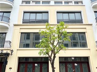 Tham khảo căn sh2068 thuộc phân khu san hô gần biển hồ tạo sóng