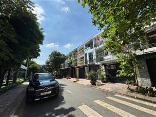 Nhà đẹp mt đường nội bộ, bùi minh trực q8, ngang 4.5, 4 tầng, tặng full nội thất, nhỉnh 9tỷ