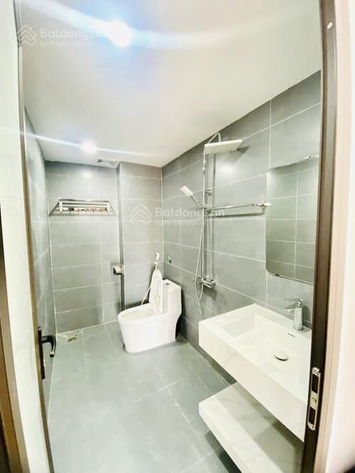 Chính chủ mình bán nhà phố ngọc trì  trung tâm long biên  lô góc 4 mặt thoáng ngõ ba gác tránh !