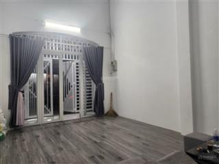 Siêu phẩm nại hiên đông nhà mê lửng đúc, vị trí đẹp