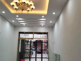 Siêu phẩm hiếm ngay chợ việt hưng ô tô tránh sổ nở hậu dòng tiền trên 200 triệu/năm