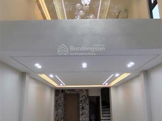 Nhà đẹp 7 tầng thang máy view vip, ngõ ô tô tránh  trung tâm giang biên, long biên