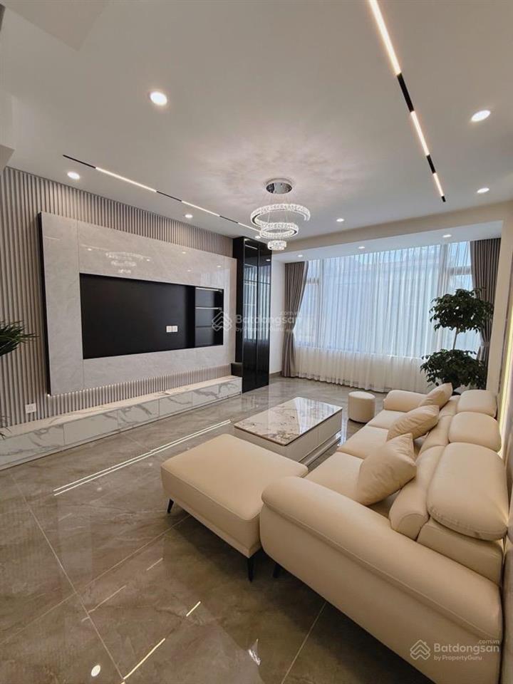 Bán căn siêu phẩm ngọc thụy  ngõ đẹp ô tô tránh  gần công viên, hồ điều hòa  full nội thất