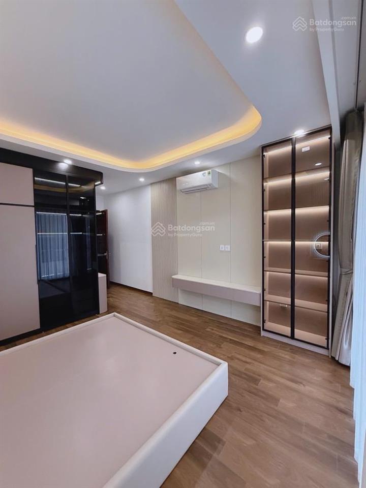 Bán căn siêu phẩm ngọc thụy  ngõ đẹp ô tô tránh  gần công viên, hồ điều hòa  full nội thất