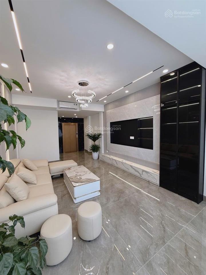 Bán căn siêu phẩm ngọc thụy  ngõ đẹp ô tô tránh  gần công viên, hồ điều hòa  full nội thất