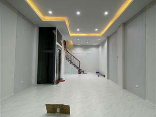 Nhà mới tam trinh, hoàng mai. ô tô, thang máy. mt4,3m, dt 65m2, giá 14,8 tỷ