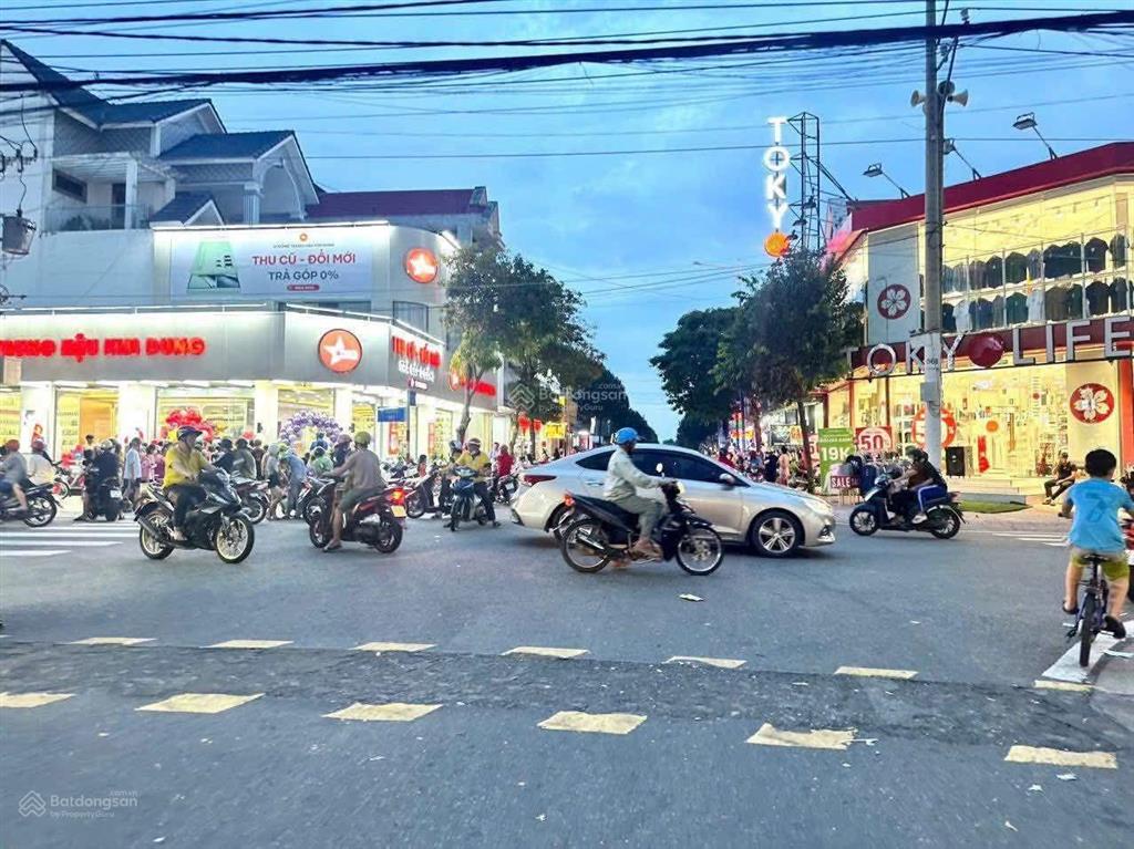 Bán nhà riêng tại đường h5, phường thới hòa, bến cát, bình dương, 9,2 tỷ, 300m2