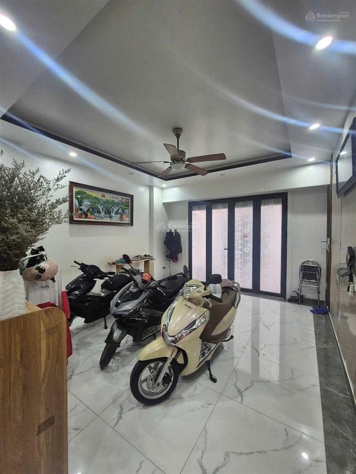 Nhà lương quán , ngõ oto giá chỉ 2x tỷ