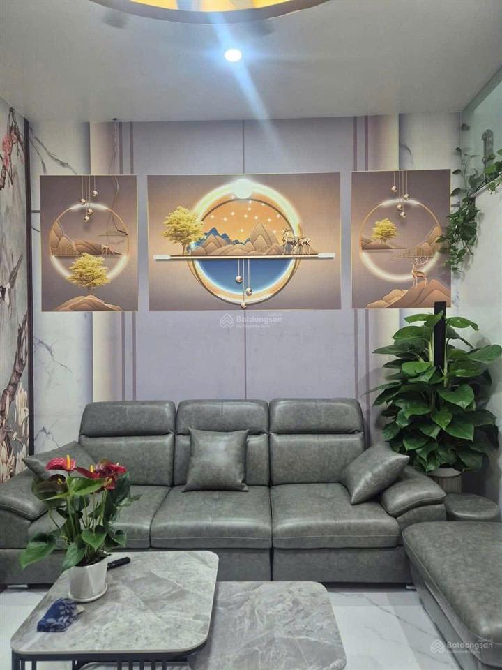 Nhà lương quán , ngõ oto giá chỉ 2x tỷ