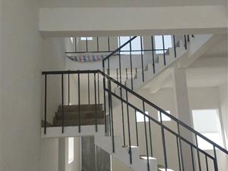 Biet thự mini phạm thế hiển 230 mv gia 20 ty con thuong lượng