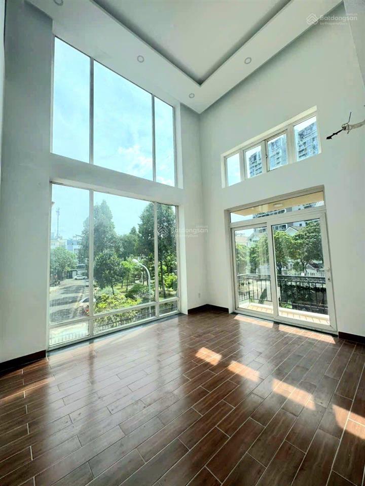 Chính chủ bán nhà ngay đảo kim cương  giá tốt