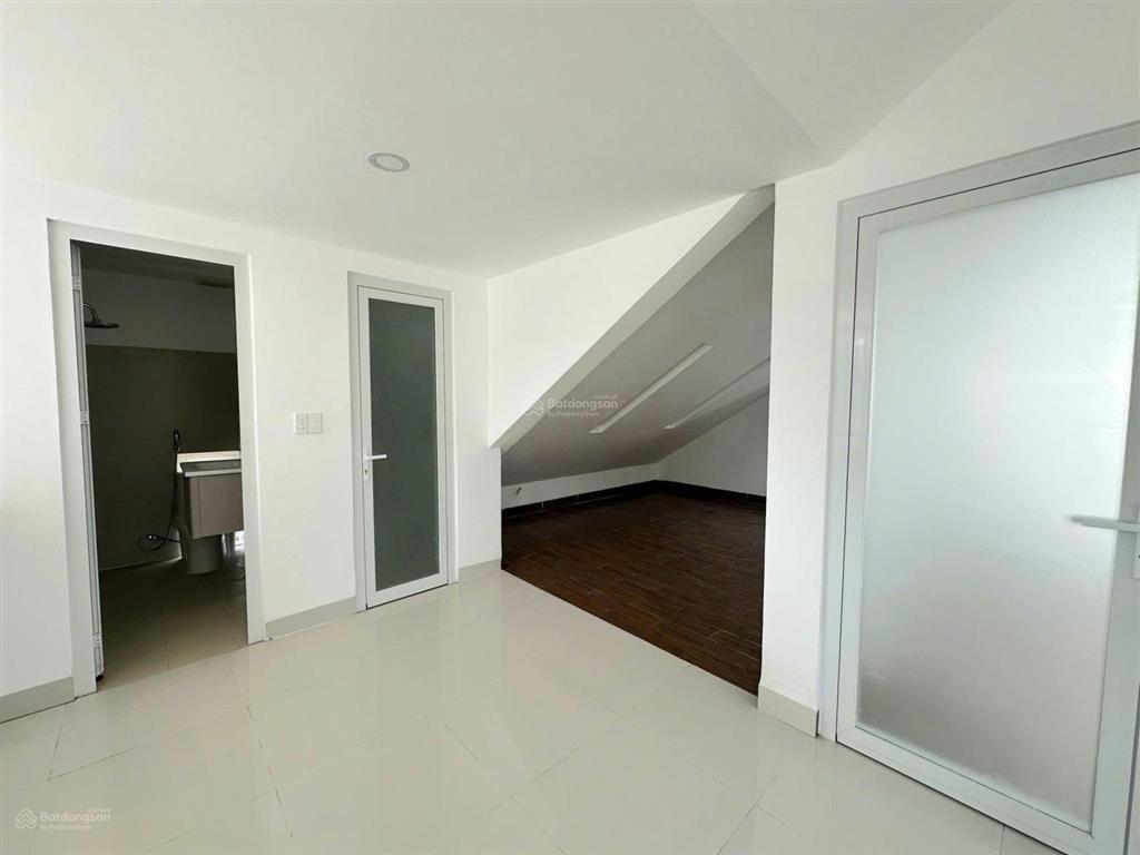 Chính chủ bán nhà ngay đảo kim cương  giá tốt