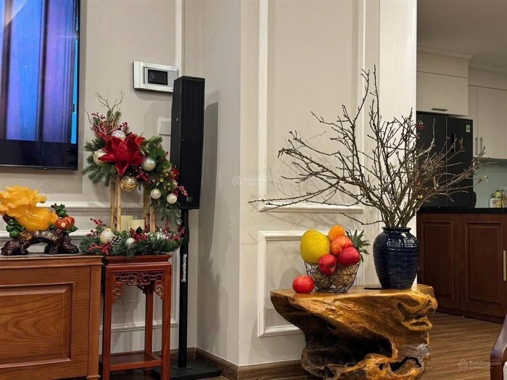 Bán nhanh căn 168m 3 ngủ, view đẹp, giá tốt, full nội thất, đang cho thuê 20 triệu 1 tháng