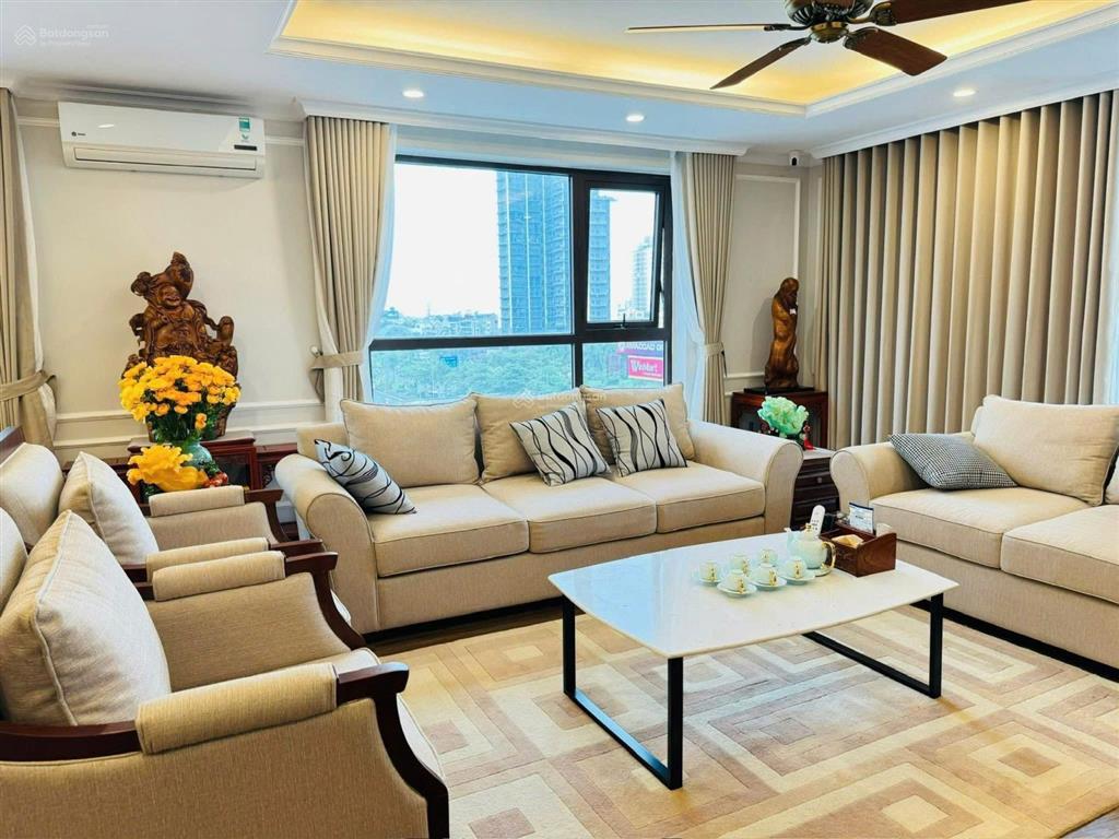 Bán nhanh căn 168m 3 ngủ, view đẹp, giá tốt, full nội thất, đang cho thuê 20 triệu 1 tháng