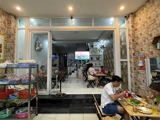 Bán gấp nhà (5mx16,7m) gần chợ bc, bệnh viện, trường học đang cho thuê 18tr/tháng