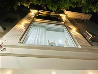 Bán nhà quận 1  hẻm thông thoáng 3m  chỉ 2 căn ra mặt tiền trần đình xu  3 tầng btct  nhỉnh 5t