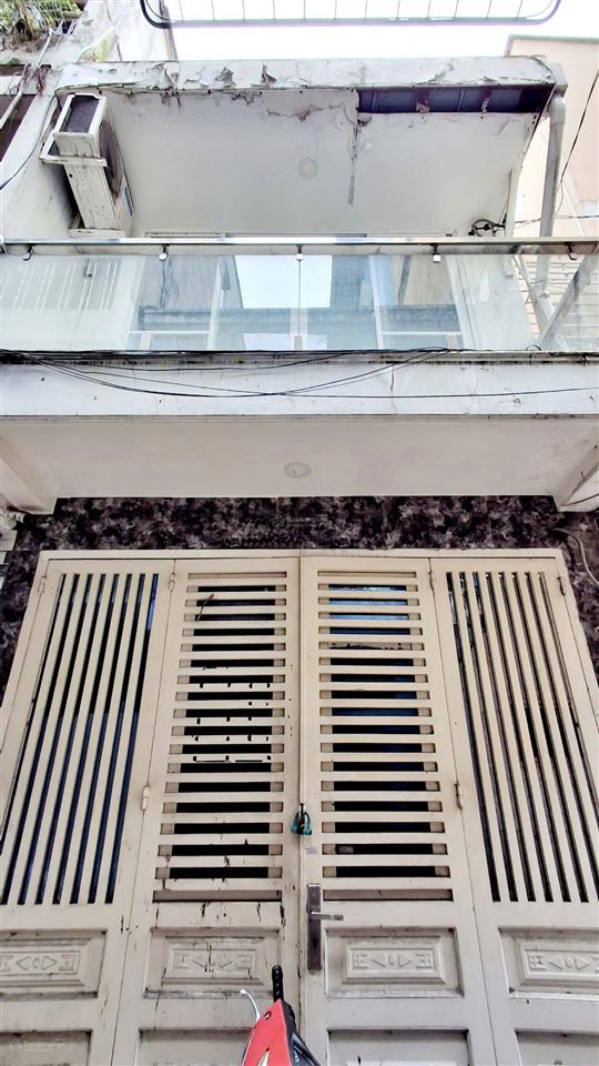 Bán nhà hxh thông  sát mt trần hưng đạo, q1  3 tầng  3.2x9.5m  6 tỷ+