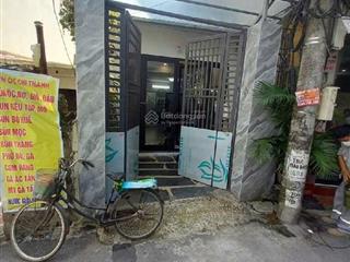 Bán nhà 2 tầng chưa đến 100 triệu/m2, trâu quỳ gia lâm, đường trước nhà 4m buôn bán kinh doanh