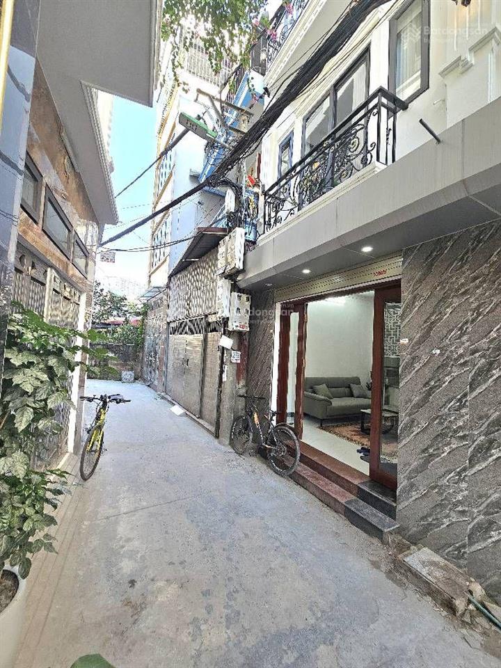 Chỉ 6 tỷ có nhà 5 tầng 35m2 ô tô vào nhà, ngõ thông gần chợ trường cấp 1 2, 3 gần vinhomes riversi