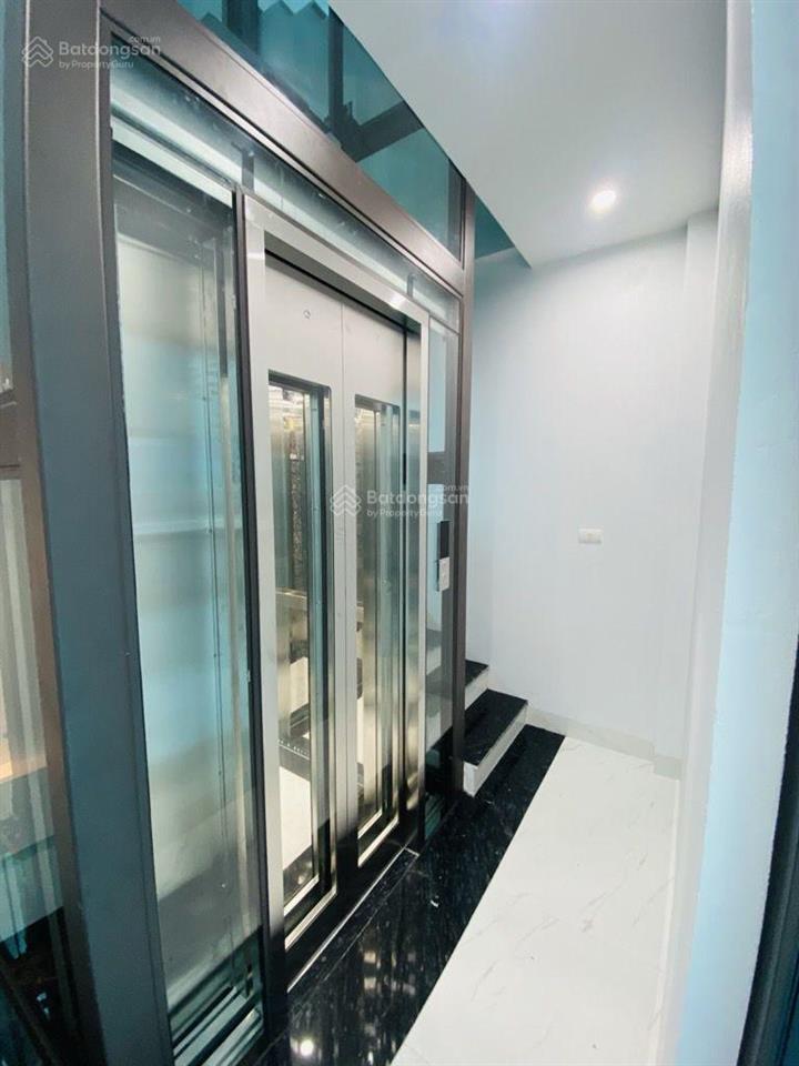 Chỉ 6.1 tỷ có nhà 5 tầng 38m2 thang máy mới coong ô tô vào nhà gần học viện nông nghiệp gần vin 1