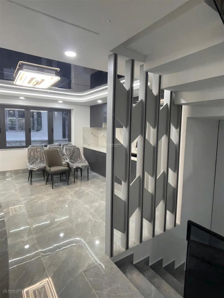 Bán gấp nr mặt tiền 5,5m, 4pn, 5wc, 74m2 tại bình thành, bình tân, 7,6 tỷ