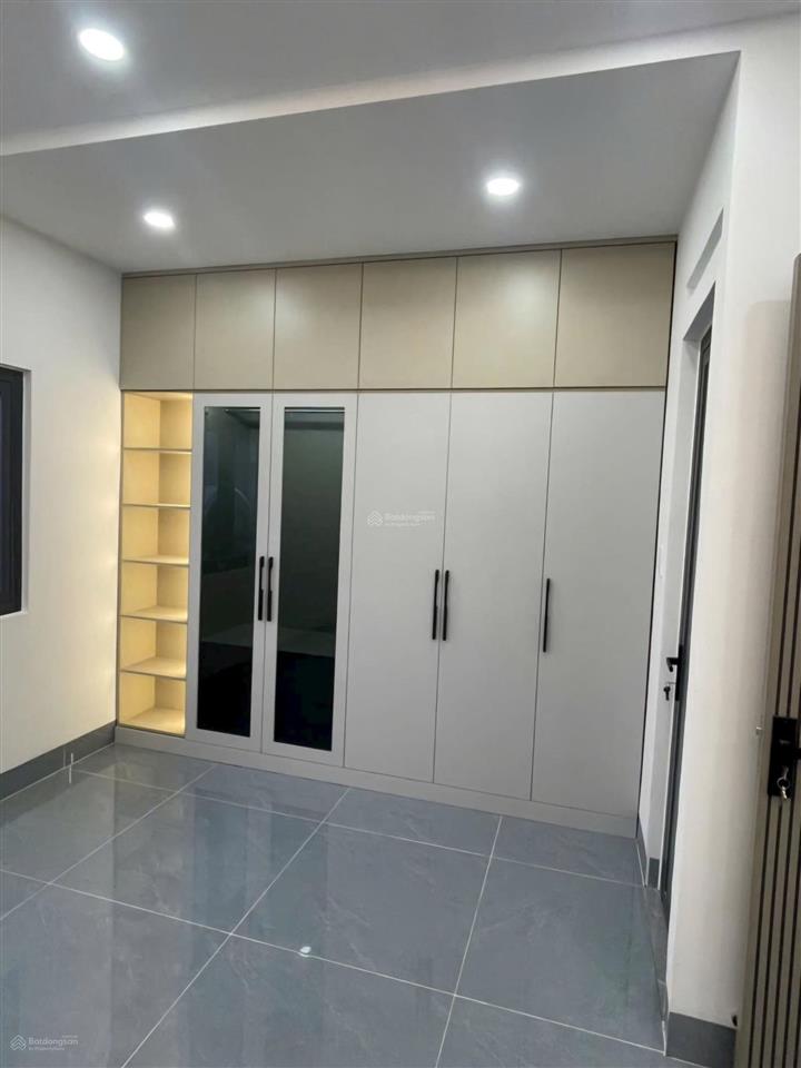 Bán gấp nr mặt tiền 5,5m, 4pn, 5wc, 74m2 tại bình thành, bình tân, 7,6 tỷ