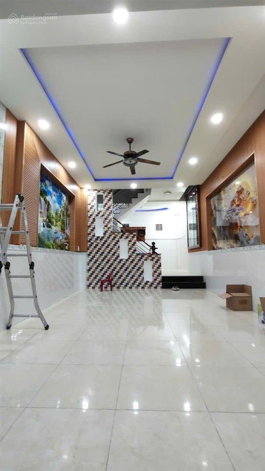 P/lô ô tô đỗ cửa tránh,nội thất cực vip  bình thành kdc vĩnh lộc, dt 64mx4t,mt 4,5m,chỉ 5.6tỷ.